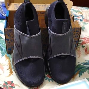 Brooks  stealth fit running shoes